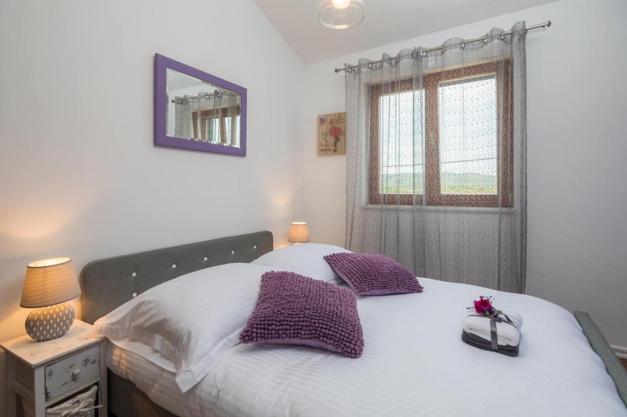 Villa Sunshine โรกอซนิซา ภายนอก รูปภาพ