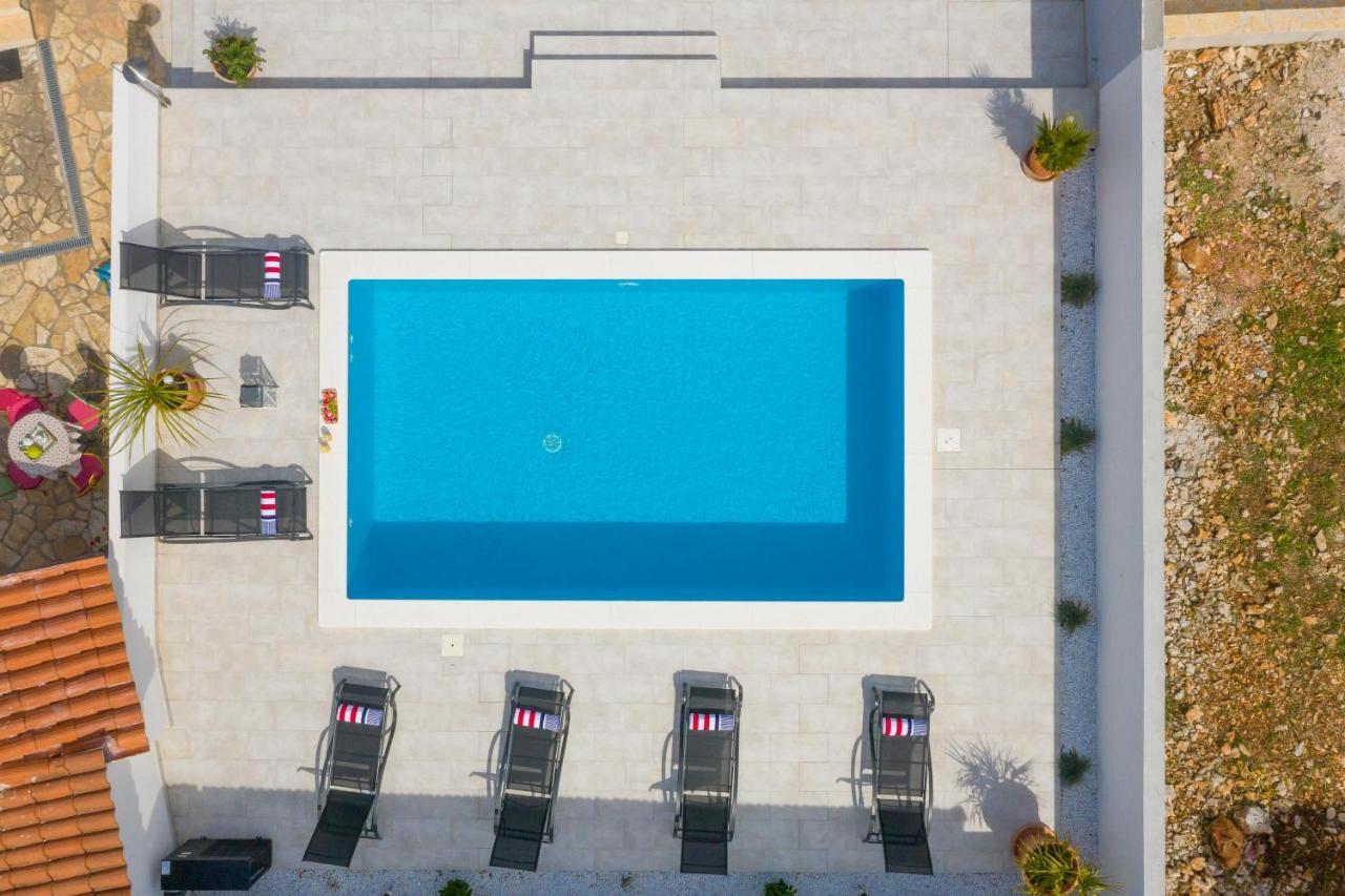Villa Sunshine โรกอซนิซา ภายนอก รูปภาพ